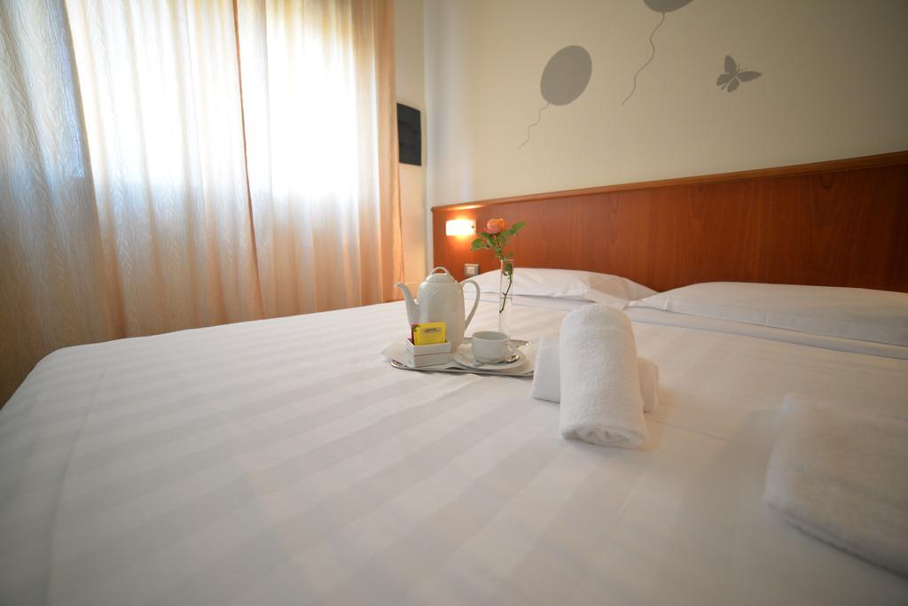 Leonardo Hotel ปาร์มา ภายนอก รูปภาพ