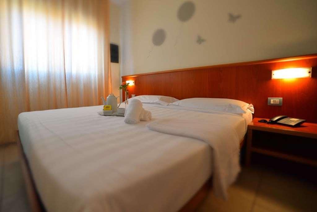 Leonardo Hotel ปาร์มา ห้อง รูปภาพ
